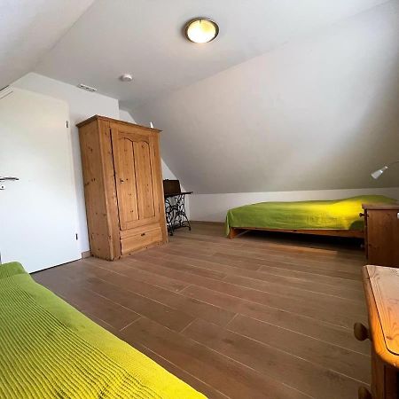 Das Puppenhaus, Reetdach, Sauna, Kamin, Eingezaeunt, Badewanne, Haustiere Willkommen Emmelsbüll-Horsbüll Buitenkant foto