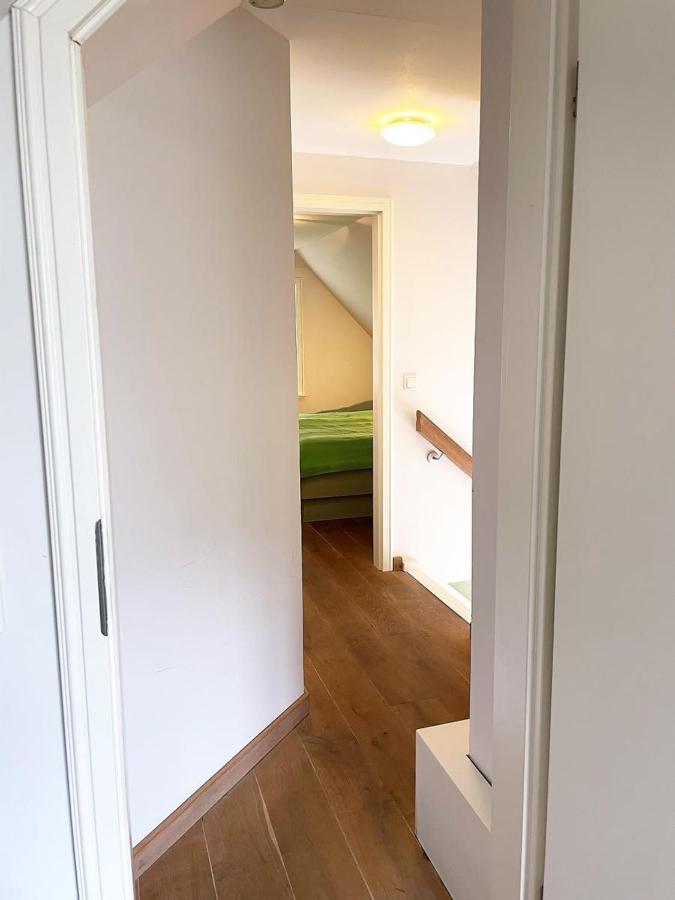 Das Puppenhaus, Reetdach, Sauna, Kamin, Eingezaeunt, Badewanne, Haustiere Willkommen Emmelsbüll-Horsbüll Buitenkant foto