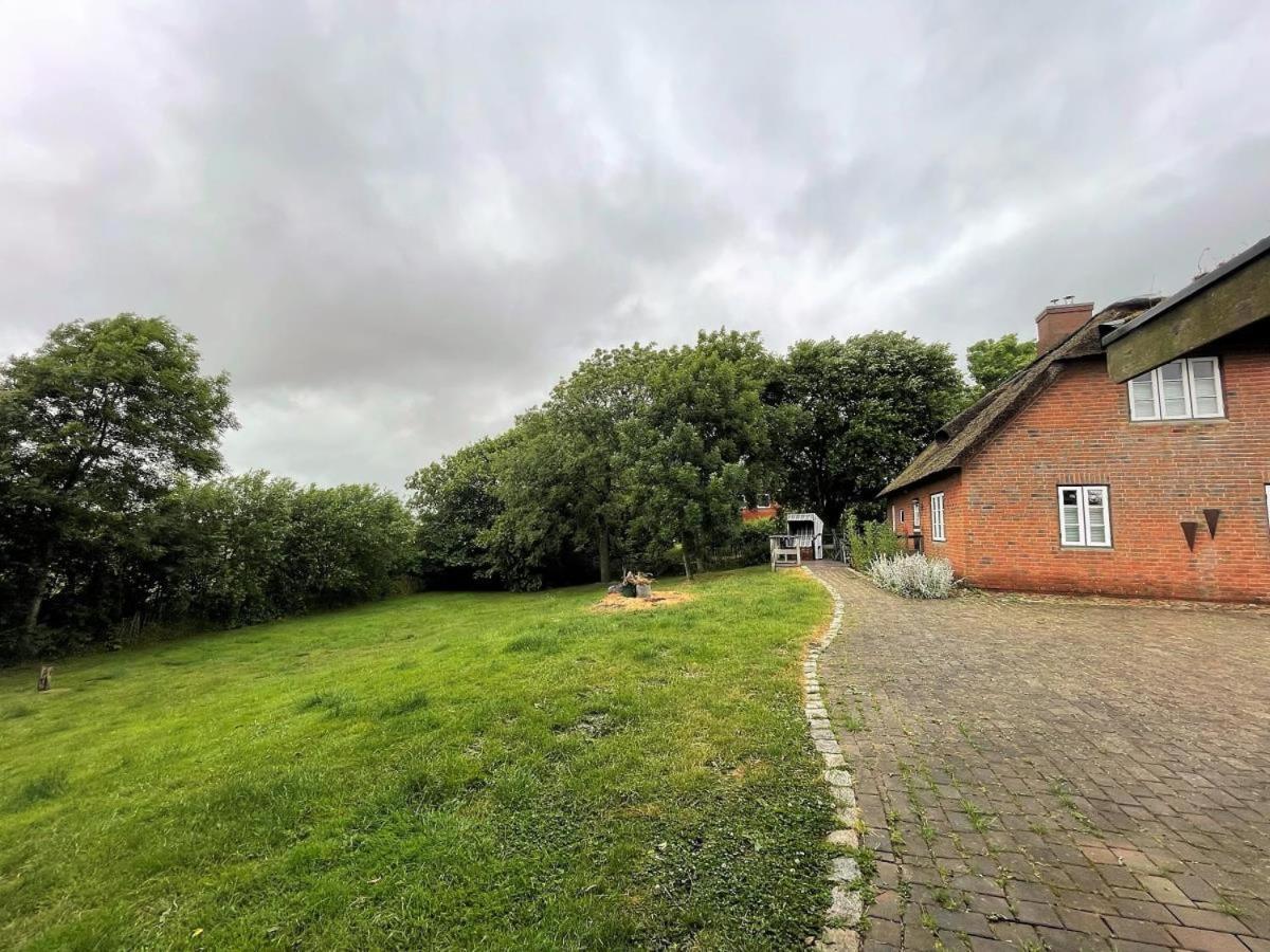 Das Puppenhaus, Reetdach, Sauna, Kamin, Eingezaeunt, Badewanne, Haustiere Willkommen Emmelsbüll-Horsbüll Buitenkant foto